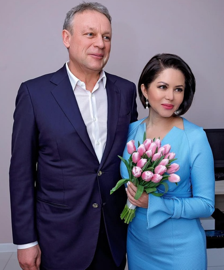 Жигунов сергей с женой фото новой